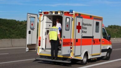 Rettungswagen mit Einsatzleiter Rettungsdienst