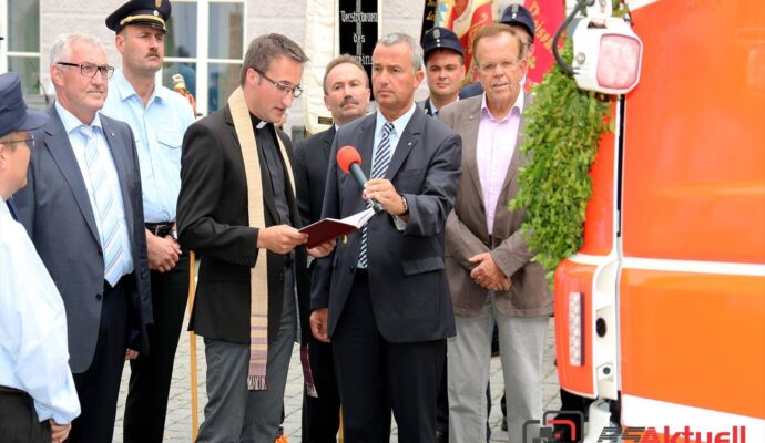 FeuerwehrGünzburgFahrzeugweihe