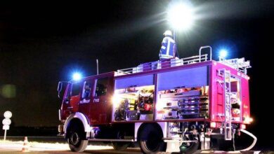 Feuerwehrfahrzeug Ausleuchten bei Nacht