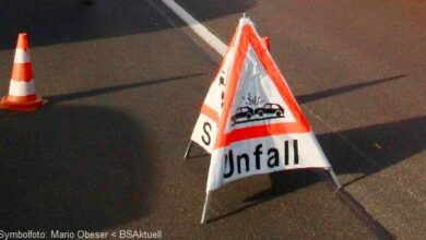 Verkehrsunfall Warnschild