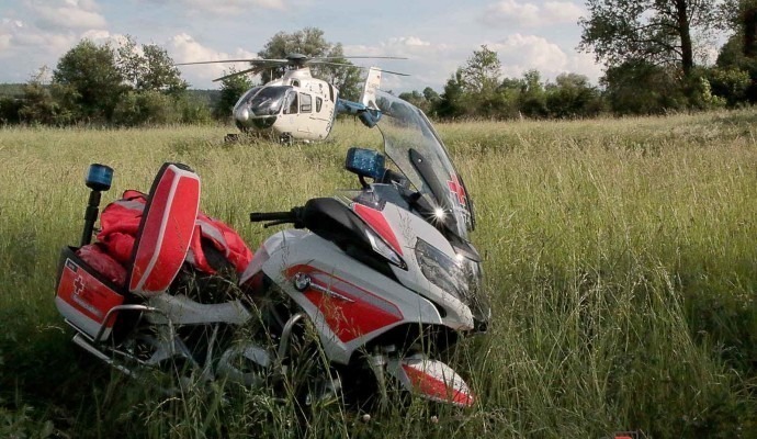 Vermisstensuche Großanhausen Motorradstaffel Augsburg-Land und Po9lizeihubschrauber