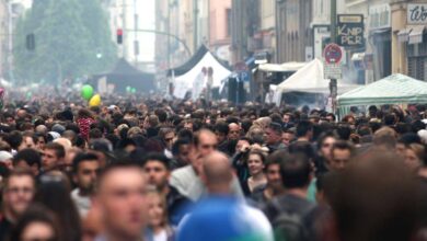 Menschenmasse in der Stadt