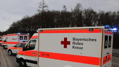 Mehrere Rettungswagen Notarzt