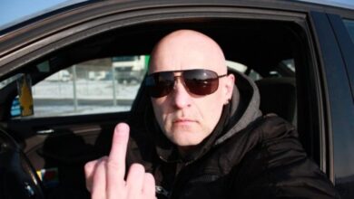 Autofahrer Stinkefinger Mittelfinger
