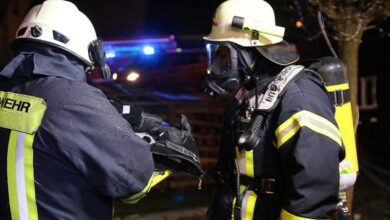Atemschutzgeräteträger in der Nacht