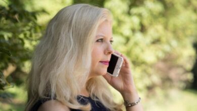 Telefon Frau