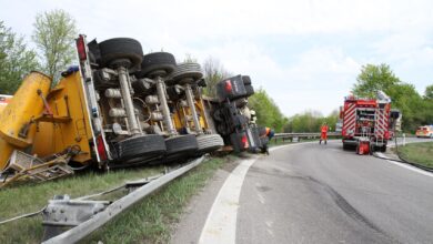 Betonmischer Augsburg umgekippt Unfall 18042020 1