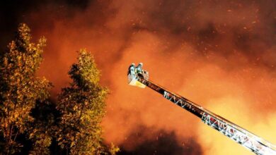 Brand Drehleiter Flammen
