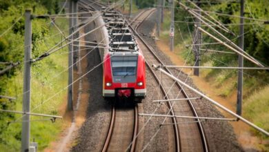 Zug Eisenbahn Elektrifizierung