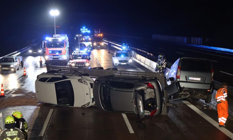 Unfall A8 Guenzburg Burgau Kleinbus Autotransporter 01092020 6