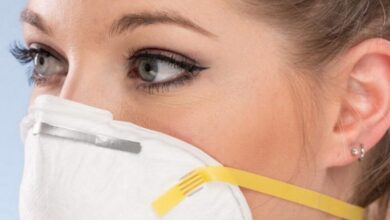 Maske Corona Frau