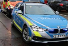 Polizeifahrzeug Straße