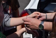 Festnahme Handschellen