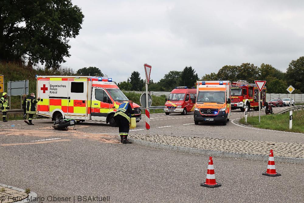 Unfall Motorrad und Pkw bei Burtenbach