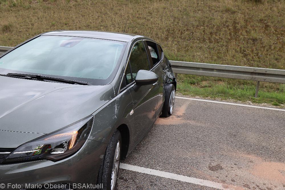 Unfall Motorrad und Pkw bei Burtenbach