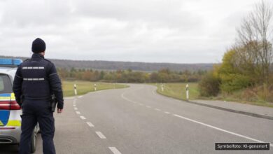 KI-generiertes Symbolfoto zu Verkehrsunfall bei Dornstadt, A8 zwischen Merklingen und Ulm-West