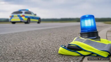 KI-generiertes Symbolfoto zu Verkehrsunfall bei Buxheim, A96