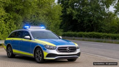 KI-generiertes Symbolfoto zu Verkehrsunfall unter Alkoholeinfluss bei Giengen an der Brenz