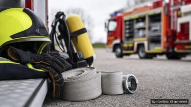KI-generiertes Symbolfoto zu Brand bei Sontheim