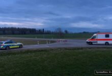 KI-generiertes Symbolfoto zu Verkehrsunfall bei Marktoberdorf