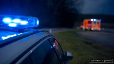 KI-generiertes Symbolfoto zu Verkehrsunfall bei Nattheim