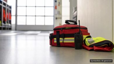 KI-generiertes Symbolfoto zu Verkehrsunfall bei Wertingen-Geratshofen