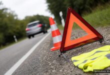KI-generiertes Symbolfoto zu Verkehrsunfall bei Westendorf