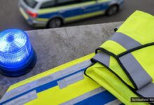 KI-generiertes Symbolfoto zu Verkehrsunfall bei Kuchen