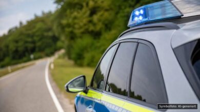 KI-generiertes Symbolfoto zu Verkehrsunfall bei Deggingen