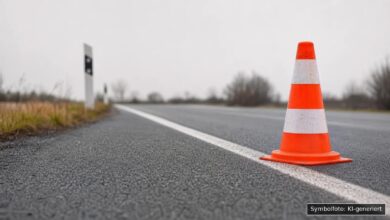 KI-generiertes Symbolfoto zu Verkehrsunfall mit Unfallflucht bei Memmingen