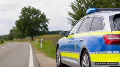 KI-generiertes Symbolfoto zu Verkehrsunfall bei Eberhardzell