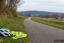 KI-generiertes Symbolfoto zu Verkehrsunfall bei Bad Hindelang