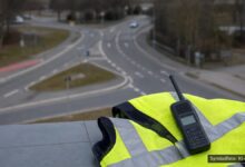 KI-generiertes Symbolfoto zu Trunkenheit im Straßenverkehr bei Sonthofen