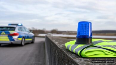 KI-generiertes Symbolfoto zu Verkehrsunfall bei Dillingen an der Donau