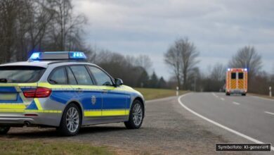 KI-generiertes Symbolfoto zu Verkehrsunfall bei B300 bei Kühbach Süd, Aichach
