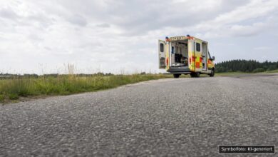 KI-generiertes Symbolfoto zu Verkehrsunfall bei Burgau