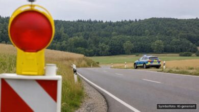 KI-generiertes Symbolfoto zu Verkehrsunfall bei Ehingen (B311)