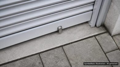 KI-generiertes Symbolfoto zu Einbruchdiebstahl bei Kempten, Am Schlössle