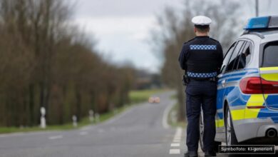 KI-generiertes Symbolfoto zu Polizeieinsatz bei Memmingerberg