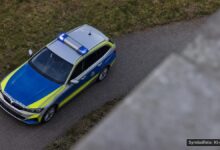 KI-generiertes Symbolfoto zu Sexualdelikt / Exhibitionismus mit Zeugenaufruf bei Altdorf, Landkreis Landshut