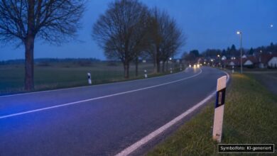 KI-generiertes Symbolfoto zu Verkehrsunfall bei Oberelchingen, Elchingen