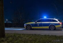 KI-generiertes Symbolfoto zu Trunkenheitsfahrt / Verkehrskontrolle bei Geislingen an der Steige