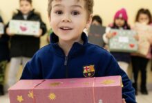 Beitragsbild zu „Geschenk mit Herz“: humedica aus Kaufbeuren bittet um Weihnachtspäckchen für Kinder in Not