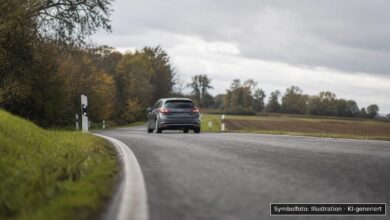 KI-generiertes Symbolfoto zu Verkehrskontrolle / Trunkenheitsfahrt bei Giengen an der Brenz
