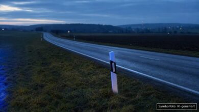 KI-generiertes Symbolfoto zu Verkehrsunfall bei Hürbel, Gutenzell-Hürbel