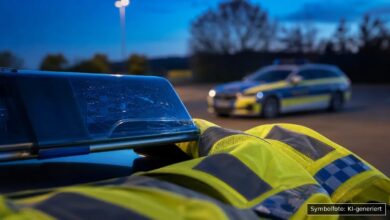 KI-generiertes Symbolfoto zu Polizeikontrolle / Verkehrsverstoß bei Heidenheim