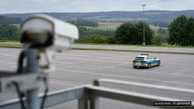 KI-generiertes Symbolfoto zu Personalnachricht/Polizei bei Rosenheim