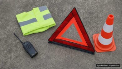 KI-generiertes Symbolfoto zu Verkehrsunfall bei Kempten