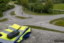 KI-generiertes Symbolfoto zu Verkehrsunfall bei Königsbrunn