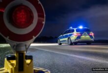 KI-generiertes Symbolfoto zu Polizeieinsatz / Verkehrsdelikt bei München-Milbertshofen
